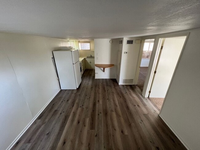 Building Photo - 11184 San Lucas Dr