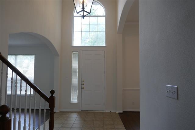 Building Photo - 8221 Fountain Springs Dr