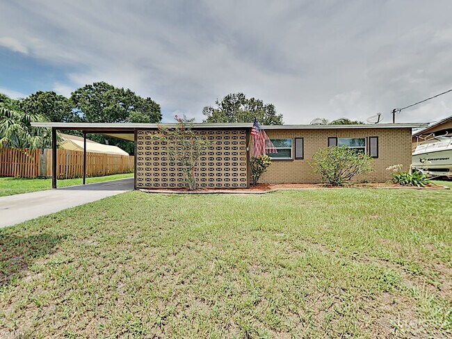 Building Photo - 8419 Stillbrook Ave