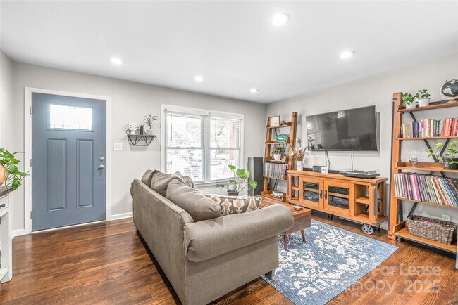 Building Photo - 3932 Slagle Dr