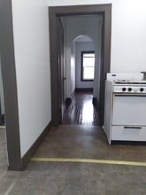 Building Photo - 130 E 13th Ave
