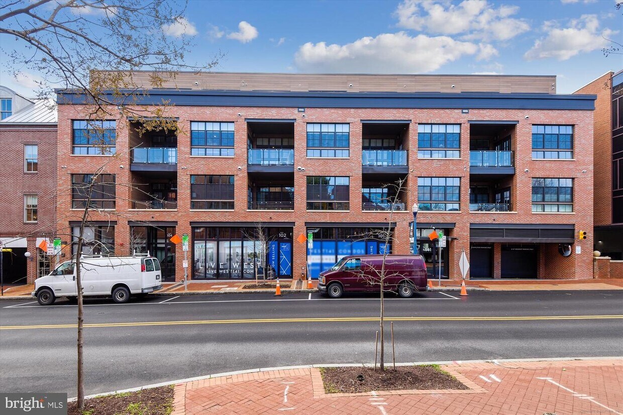 Foto principal - 141 West St