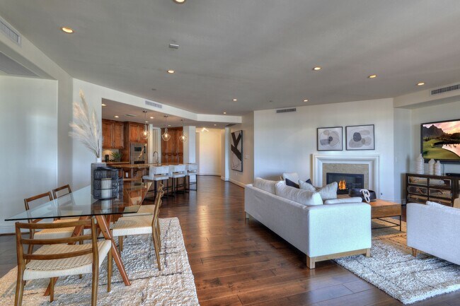Foto del edificio - 7181 E Camelback Rd