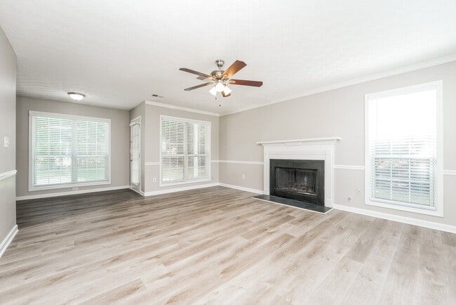 Building Photo - 329 Pebblestone Dr