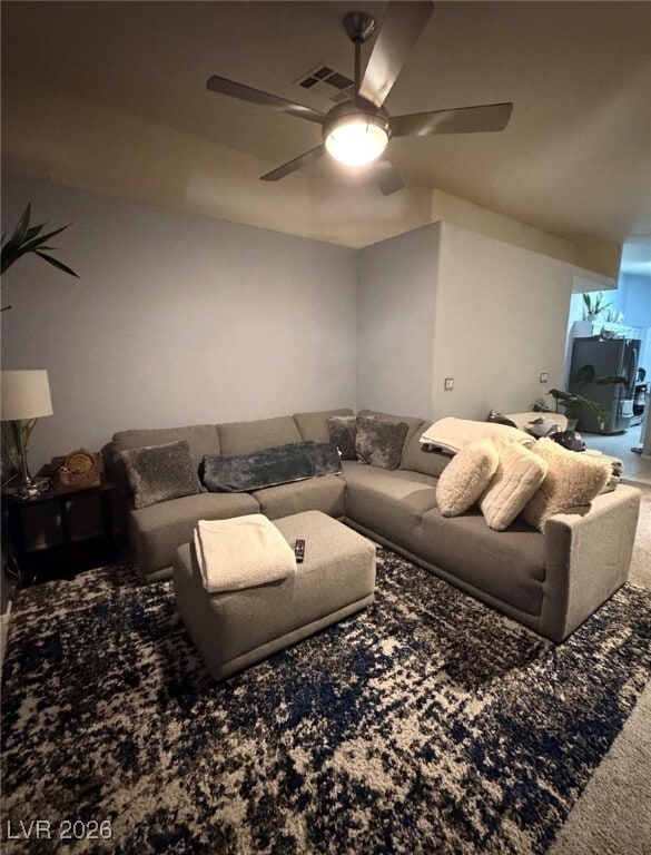 Foto del edificio - 881 Brass Ring Rd