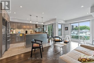 Building Photo - 2504 Lake Shore Blvd W