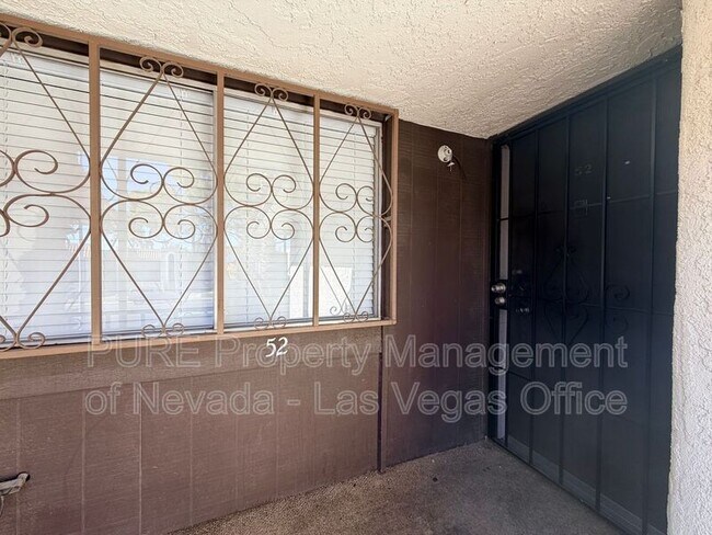 Foto del edificio - 1405 E Vegas Valley Dr