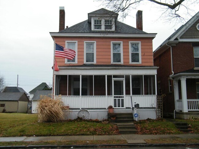 Building Photo - Franklinton gem alert! Fully renovated 5-b...