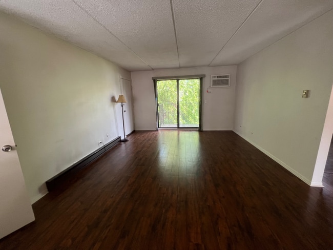 Photo - 1030 Dunlop Ave Apartment