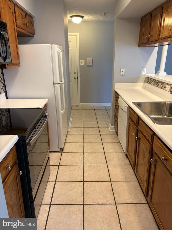 Foto del edificio - 1401 Sage Ln