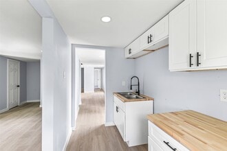 Building Photo - 7032 Avenue P