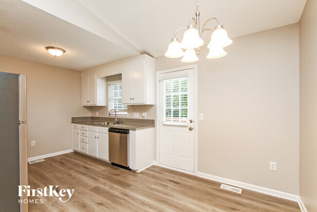 Foto del edificio - 2535 Hickory Ave