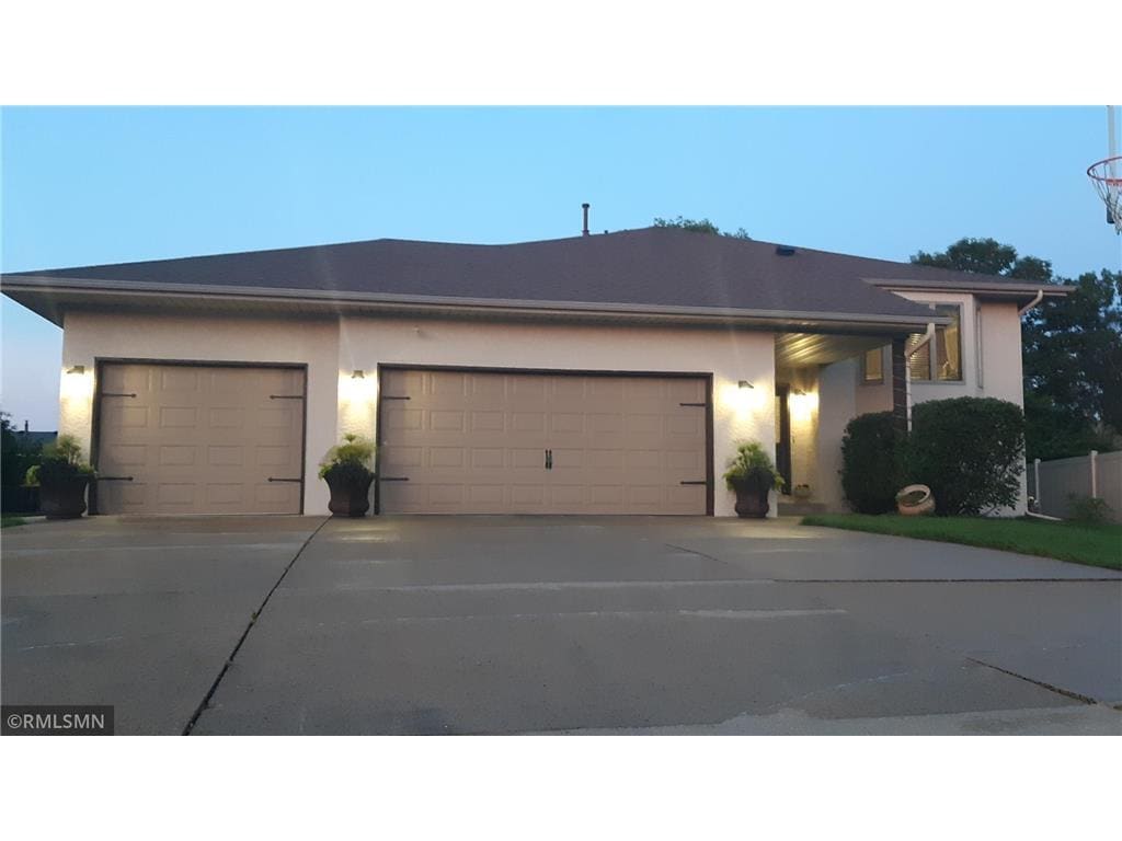 1235 Miller St S, Shakopee, MN 55379 House Rental in Shakopee, MN