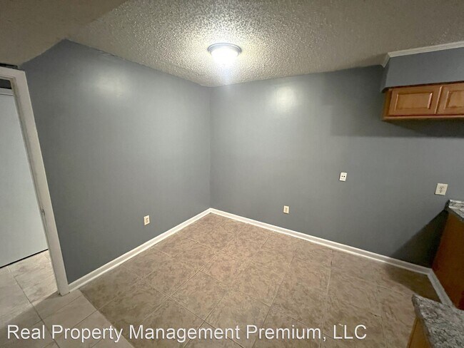 Building Photo - 2 br, 2 bath House - 8433 Governor Dr., Un...