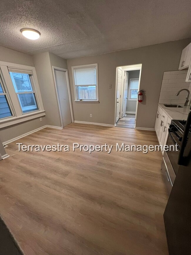 Photo - 710 Hunter St Apartment