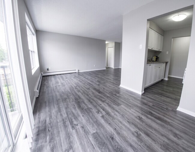 Photo du bâtiment - Erb Court Apartments