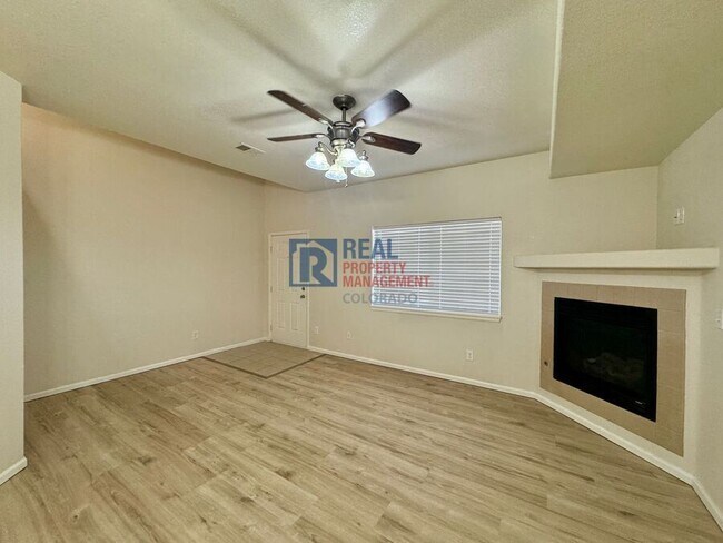 Foto del edificio - 838 S Kalispell Cir
