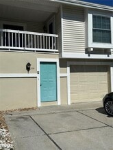 Building Photo - 230 Sun Vista Ct N