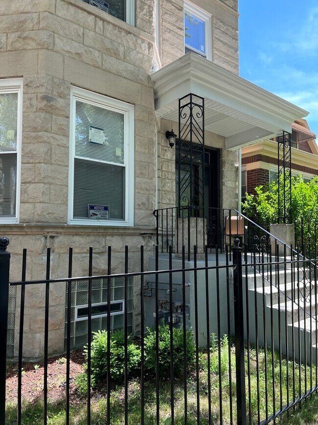 Foto del edificio - 6527 S Vernon Ave
