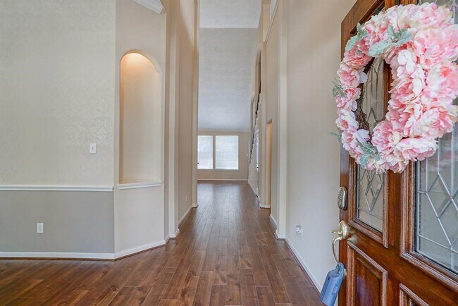 Foto del edificio - 7211 Emerald Run Ln