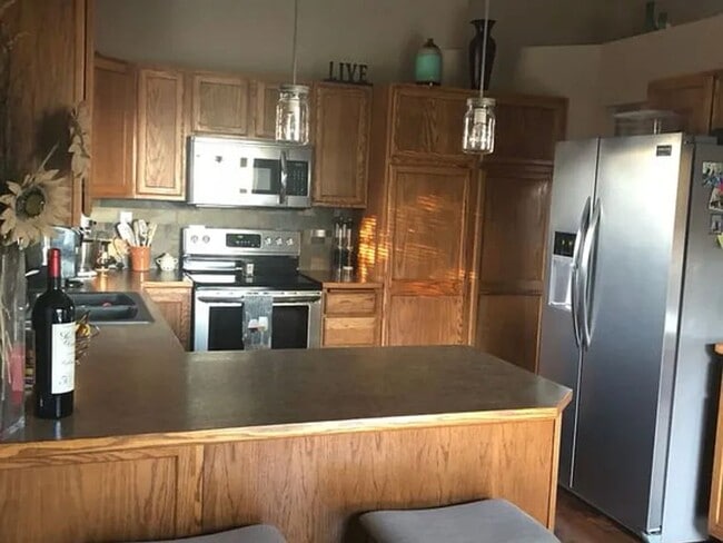 Building Photo - Beautiful 4 Bed 2 Bath Colbert Home in Mea...