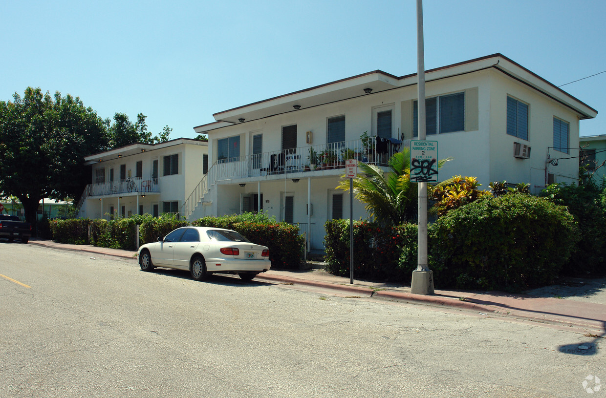 Foto del edificio - 900-910 7th St
