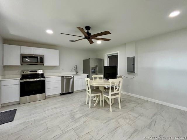 Foto del edificio - 813 E 13th St