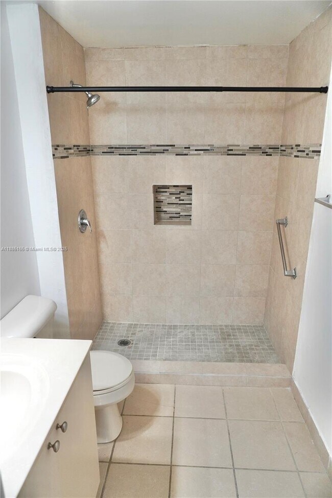Foto del edificio - 11060 SW 196th St