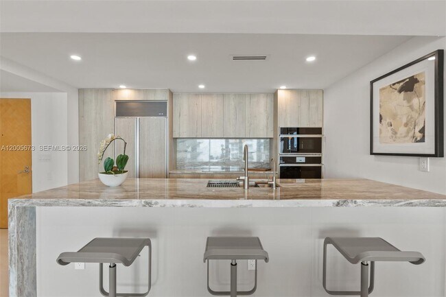 Foto del edificio - 1500 Ocean Dr