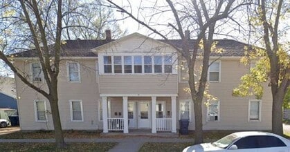 Building Photo - 18 4th Ave SE