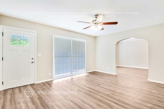 Building Photo - 2496 Montezuma Cir