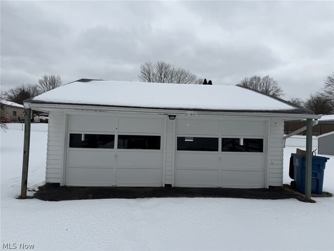 Building Photo - 1405 Gypsy Ln