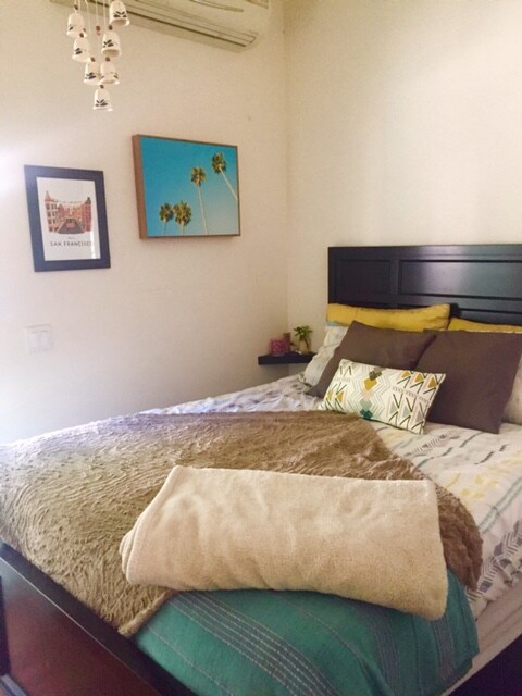 Bed area - 4390 Irvine Ave