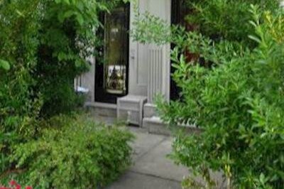 Private entrance - 369 Parkside Ave