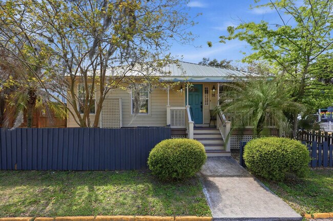 Foto del edificio - 36 Weeden St