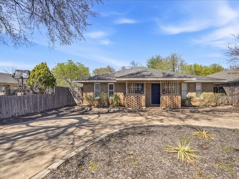 Photo - 2531 W 12th Street Unit