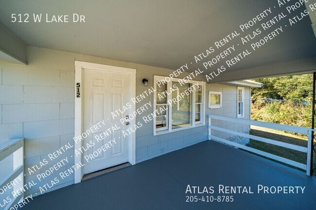 Foto del edificio - 512 W Lake Dr