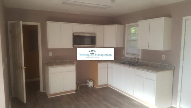 Building Photo - 1501 Shepherd Dr