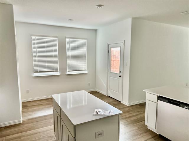 Building Photo - 5905 Rostherne Dr