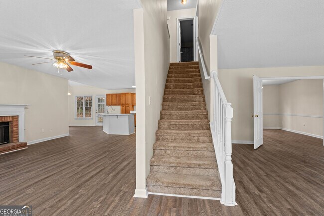 Building Photo - 2155 Southbrook Ridge NW