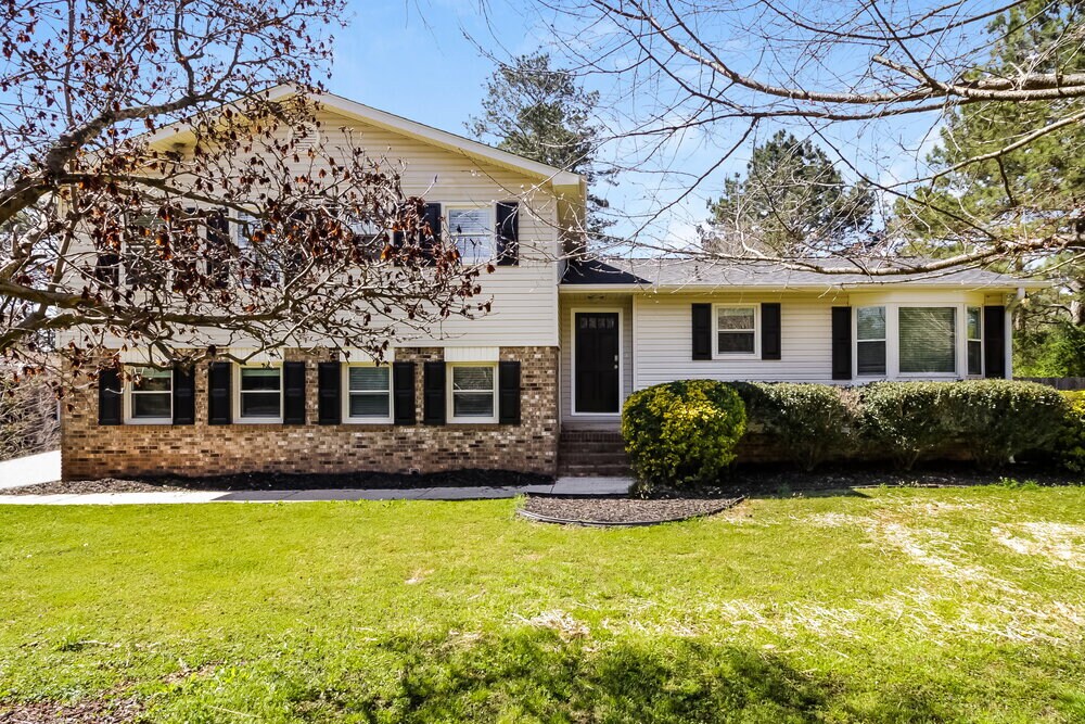 Foto principal - 35 Pine Grove Rd