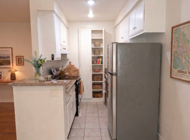 Foto del edificio - 1533 Hi Point St