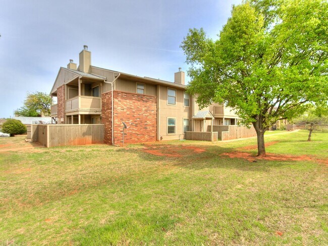 Building Photo - Urban Comfort in the Heart of OKC - 2 Bed ...