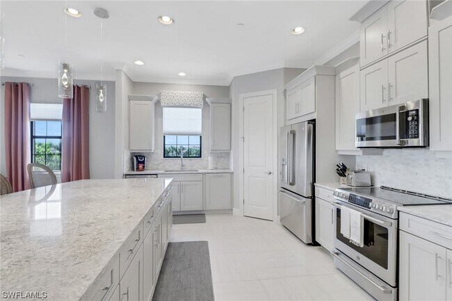 Building Photo - 9685 Montelanico Loop