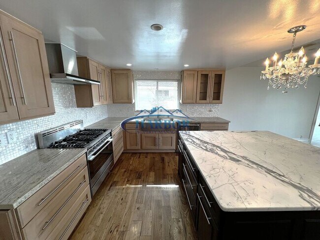 Building Photo - 32303 Phantom Dr