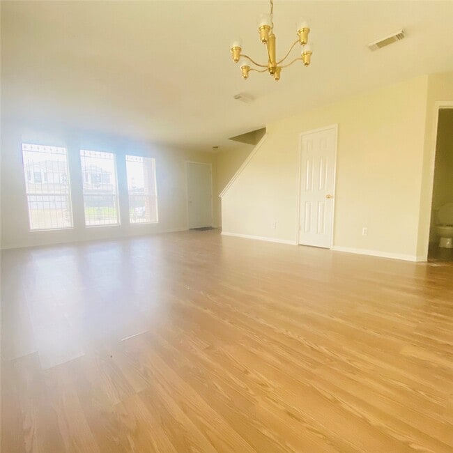 Foto del edificio - 6527 River Bluff Dr