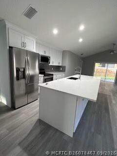 Building Photo - 1596 Hawthorne Pl
