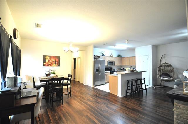 Foto del edificio - 7512 Howling Coyote Ln