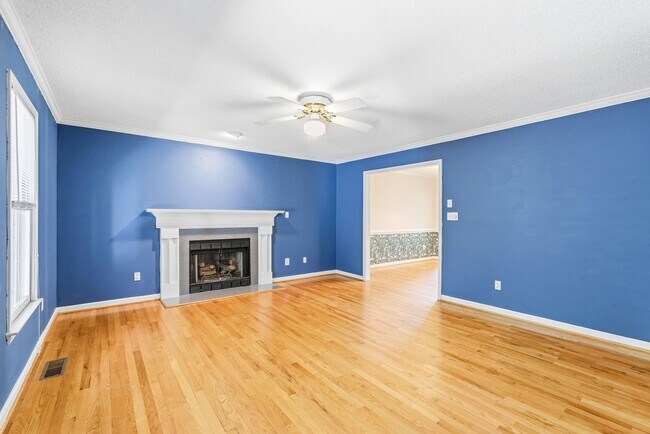 Foto del edificio - 1424 Brookwood Dr