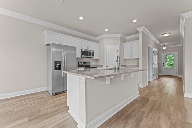 Building Photo - 7324 Kenilworth Crossing Ave